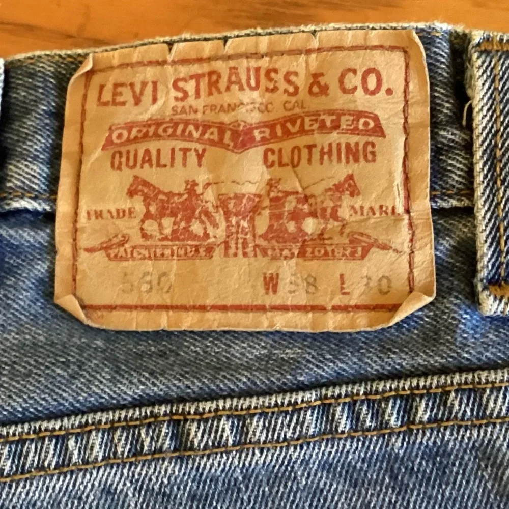 Men’s 560 Levi’s Jeans Size 38/30 - Picture 3 of 5